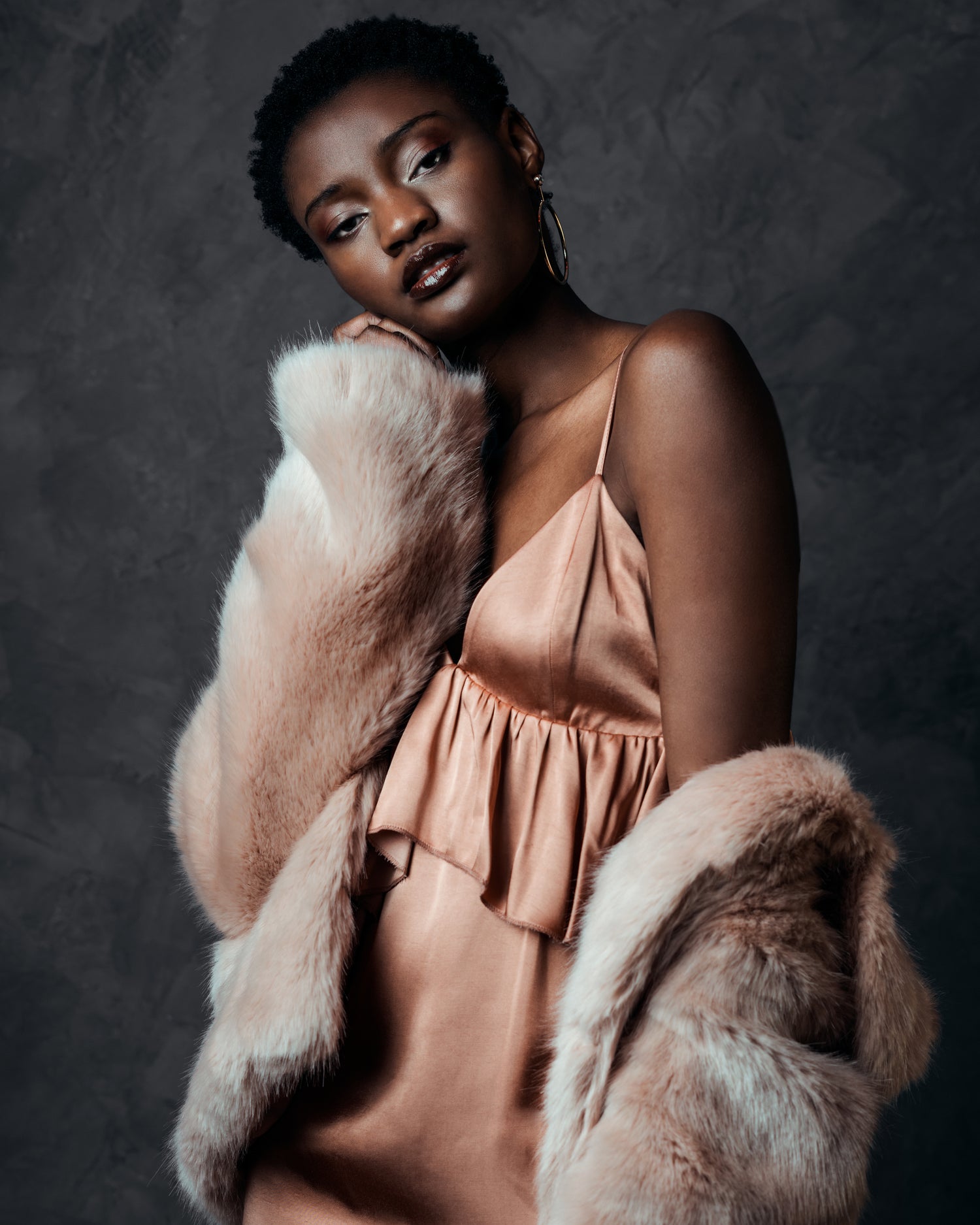 fashion-model-in-pink